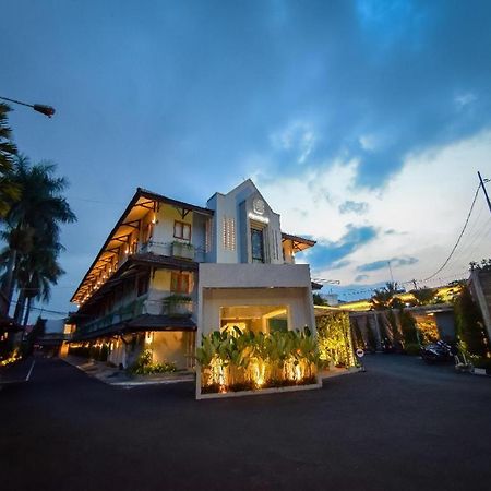 Hotel Nyland Pasteur Bandung Zewnętrze zdjęcie